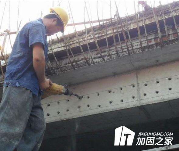 如何保证钢筋工程施工环节的施工安全？